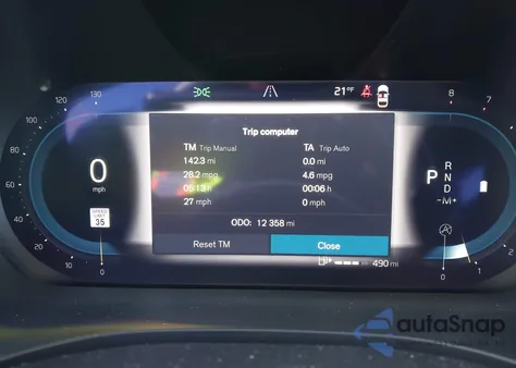 2025 Volvo Xc60 B5 Plus из США, поврежденный, VIN YV4M12RCXS1148495